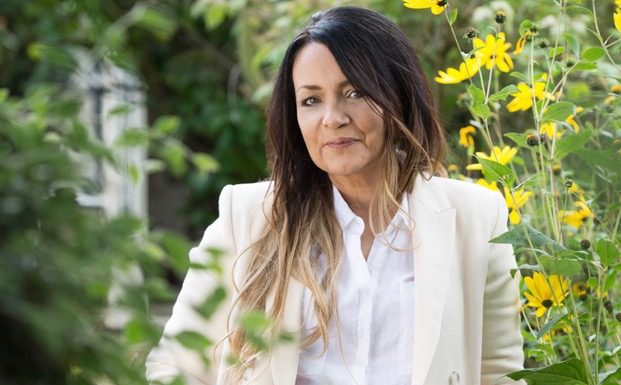 Famous author and former junior doctor Joanna Cannon comes clean in new book Breaking & Mending