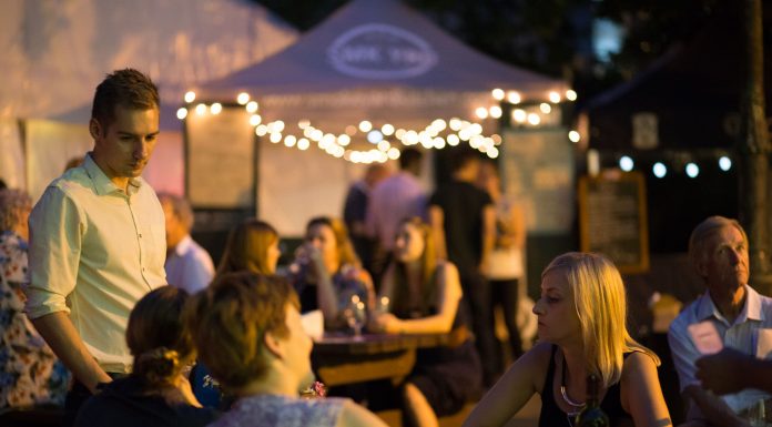 Oxford Wine Festival brings you 500 wines to guzzle, sorry sample, this weekend. What are you waiting for?