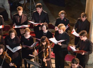 Enjoy a Christmas Eve treat with the Oxford Bach Soloists choral concert at New College Chapel
