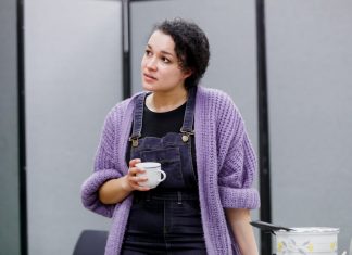 The anti-Valentine play: love, death and spaghetti. Skylight at OFS is nothing if not personal…..