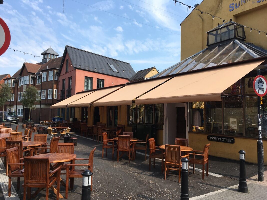 Oxford's pubs and eateries offered funding for outdoor seating areas to
