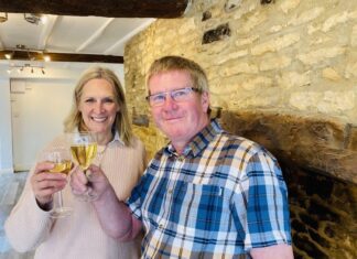 Woodstock’s loss is Chipping Norton’s gain! Kingfisher Art opens Chippy’s only gallery with a stunning array of paintings, sculpture and ceramics!