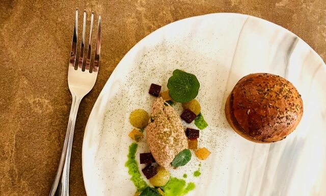 REVIEW: It’s showtime! Fine dining in Faringdon as new head chef Samuel Squires opens at The Old Crown!