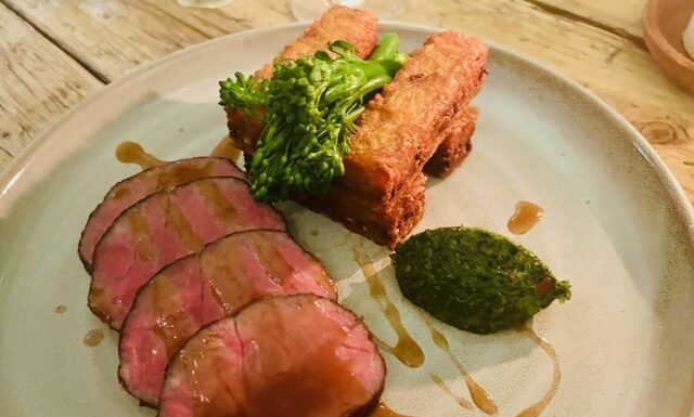 REVIEW: The Duke in Woodstock. What a good pub should be – great food, live music and people having fun. Book the Sofa Sessions now!