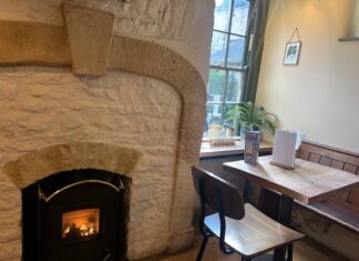 REVIEW: Burford’s newly opened Bakery On The Hill is crammed with tantalising offerings, whether you fancy a loaf of bread, breakfast, lunch or a cuppa!