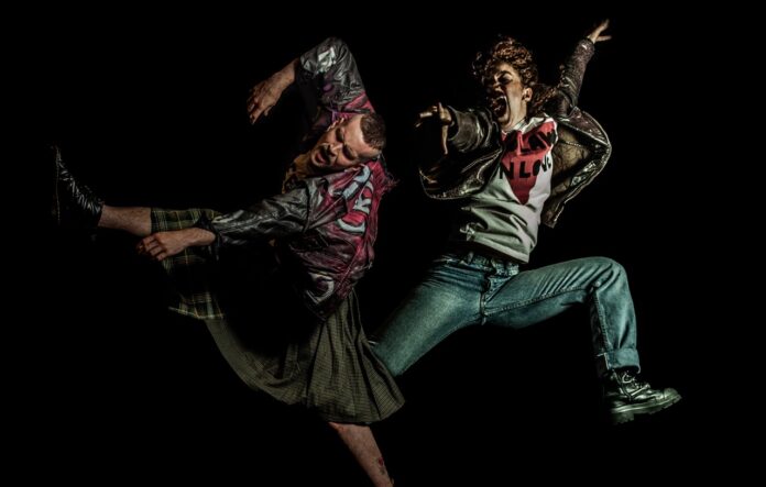 7.DETENTION alex and imo MAIN protest original. Credit Joe Armitage