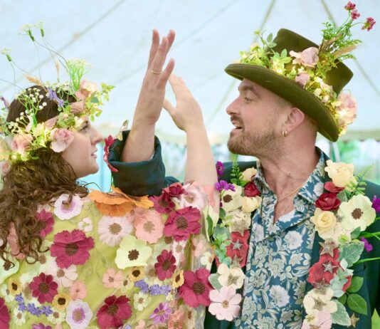 REVIEW: ‘A family-friendly triumph’ Creation’s A Midsummer Night’s Dream at Oxford’s Wolfson College is ‘accessible, captivating and hilarious’
