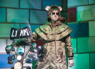 REVIEW: BRITPOPTASTIC – Dick Whittington at Oxford Playhouse is stupendously slick, side-splittingly silly and a scorching smash. ‘The most fun you’ll have this Christmas’