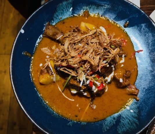 REVIEW: ‘Fight tooth and nail for a table because Oli’s Thai is back in business’. Oxford’s pivotal restaurant is as glorious as ever