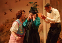 REVIEW: How can a painfully tone-deaf singer sell out New York’s Carnegie Hall? Why you’ll be rooting for Florence in Glorious! at Oxford Playhouse