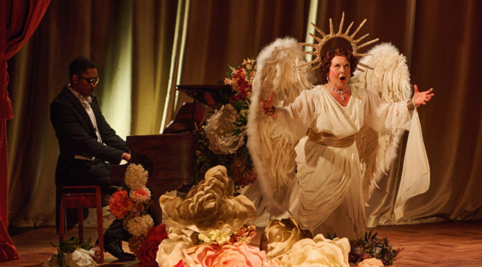 ‘We all need to be more Florence’ Wendi Peters heads up Glorious! the hilarious new stage musical coming to Oxford Playhouse next week