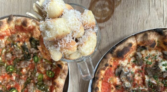 REVIEW: A pint of dough balls? Uh yes! Moonie’s Pizza at The Star, off Cowley Road, blew our minds. Right up there with the best in Oxford!