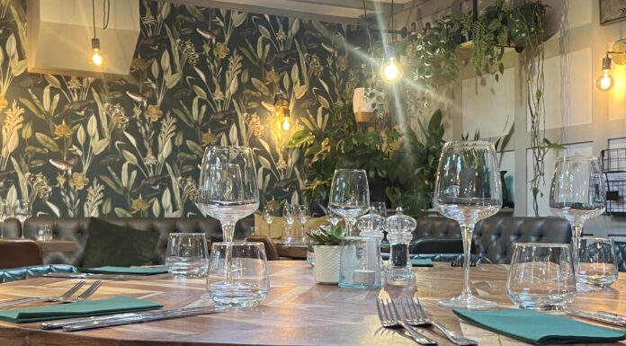 REVIEW: ‘We’ve got nothing to hide so come and check us out’ Back in the room! Head chef Dean Joseph changes things up at The George at Upton near Didcot