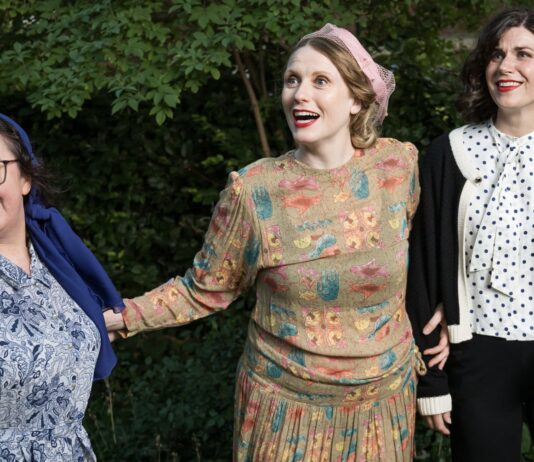 REVIEW: ‘Director Richard Readshaw transforms a bitter and cynical plot into a witty and elegant evening’ All’s Well That Ends Well in Oxford University Parks