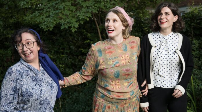 REVIEW: ‘Director Richard Readshaw transforms a bitter and cynical plot into a witty and elegant evening’ All’s Well That Ends Well in Oxford University Parks