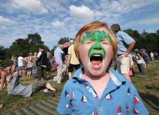 FREE: Don’t miss Charlbury Riverside Festival’s 30th celebrations and The Rusty Street Party this weekend!