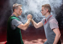 REVIEW: ‘A hard-hitting and extraordinary show, Blood Brothers blows you away’. At Oxford Playhouse all week